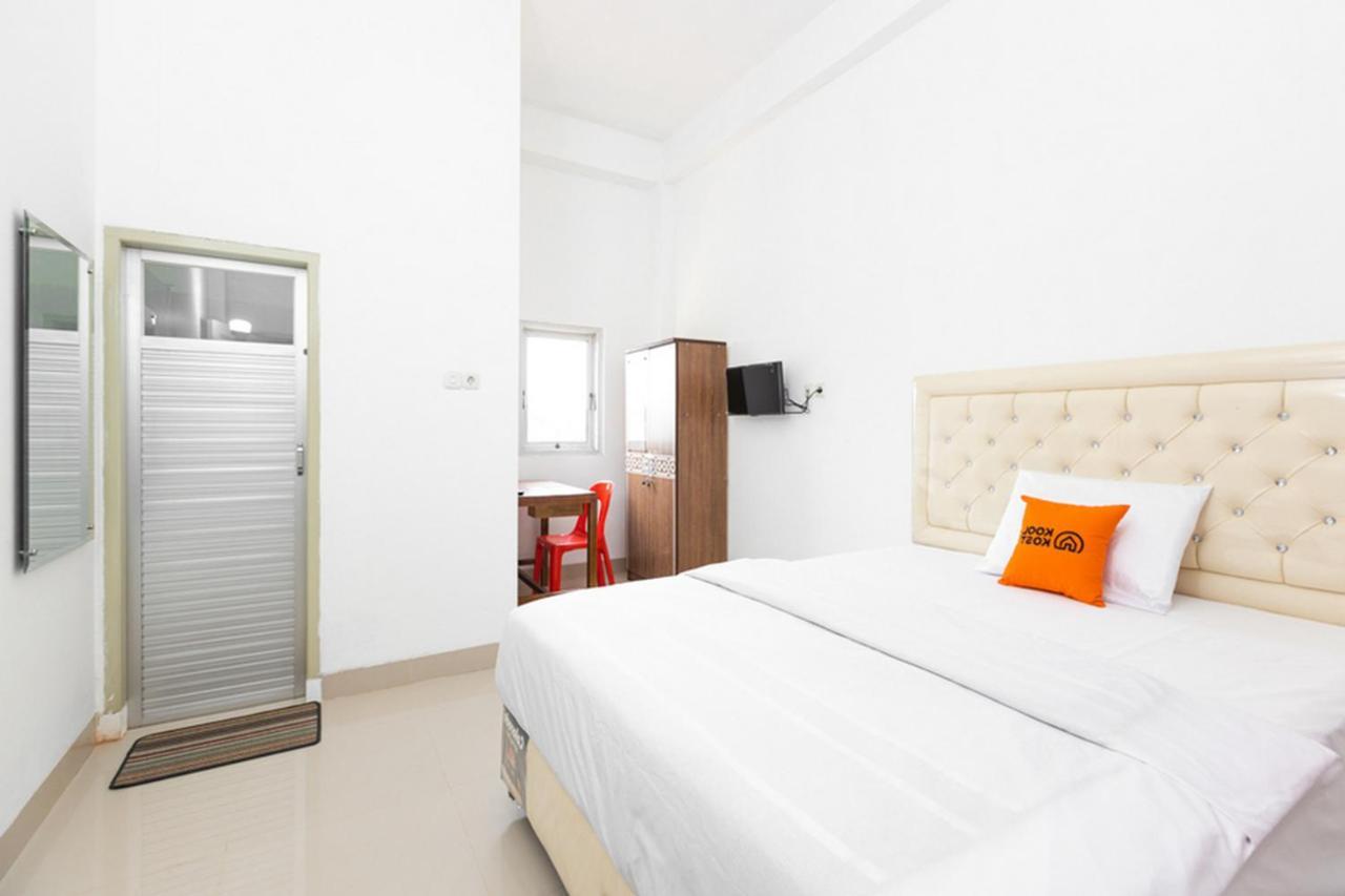 Reddoorz @ Losari Area 2 Hotel 2*