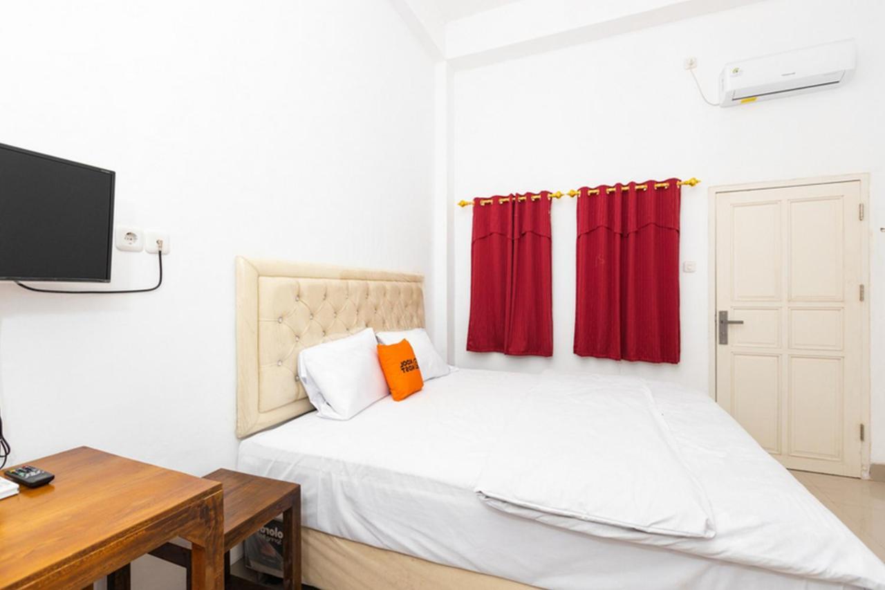 Hotel Reddoorz @ Losari Area 2 Makassar